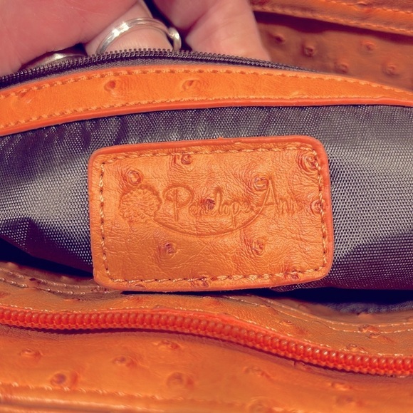 New Penelope Ann "Ladies Who Lunch" Orange Pebbled Roomy Bag Purse Crossbody - Picture 11 of 11
